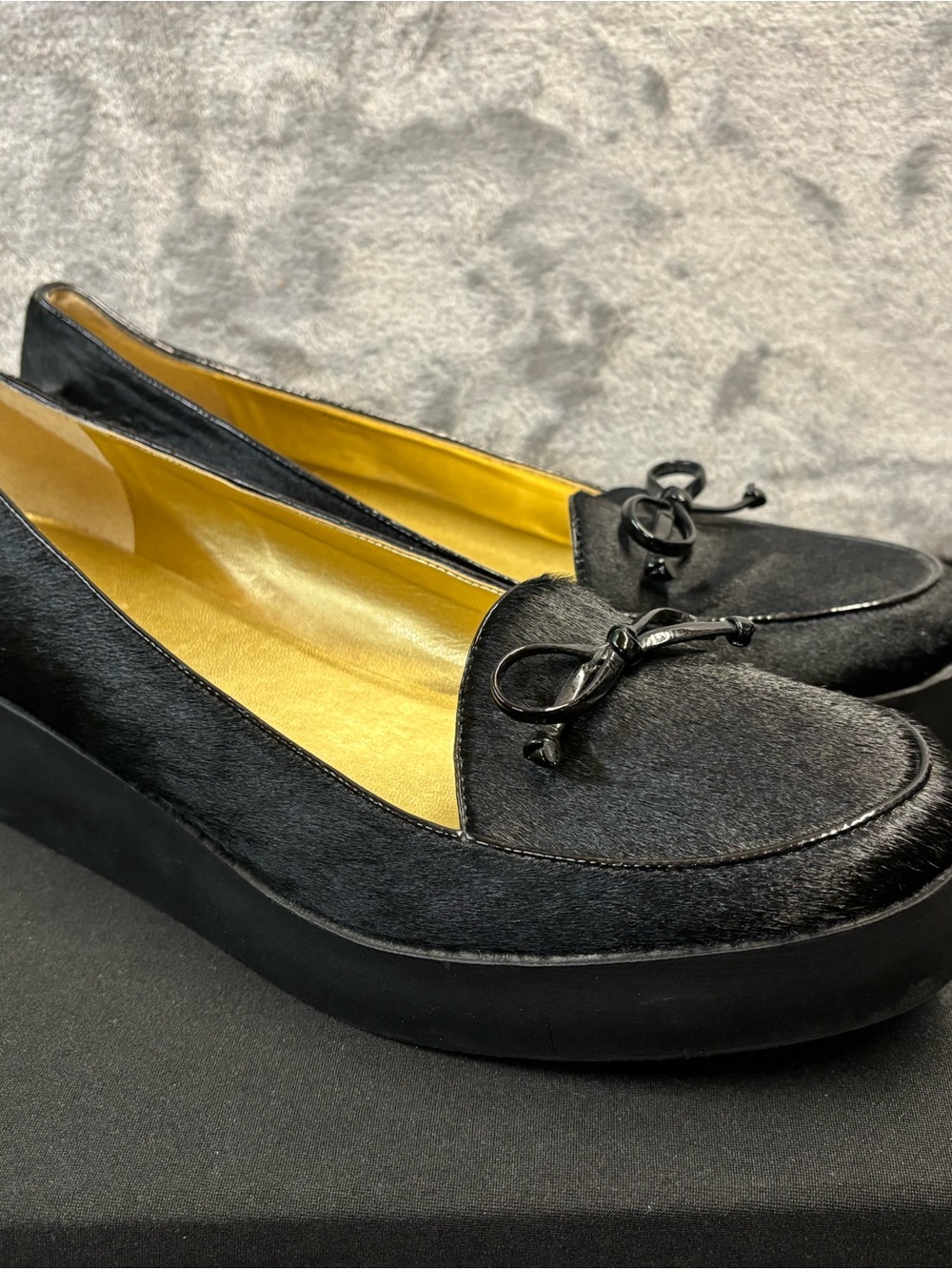 Bernardo Antwerp Pony Hair Black Slip-On Loafer with Bow Accent NWOT Size 10 M